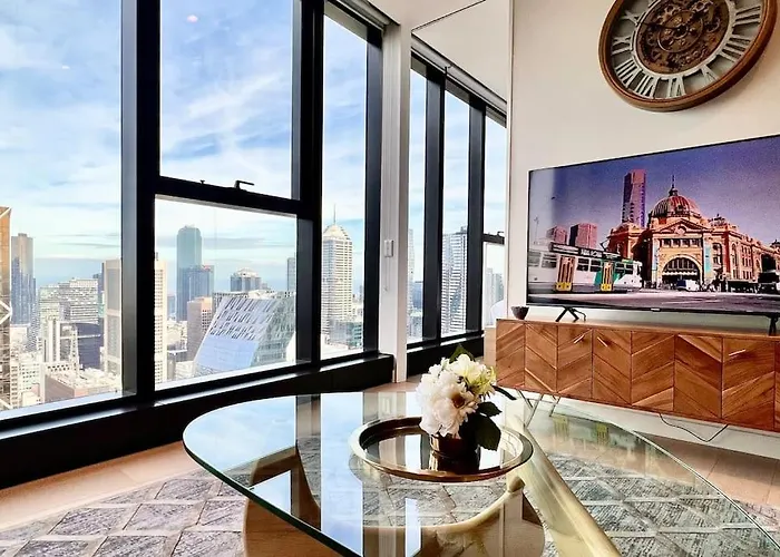Sky High 2 Bedrooms Apt
