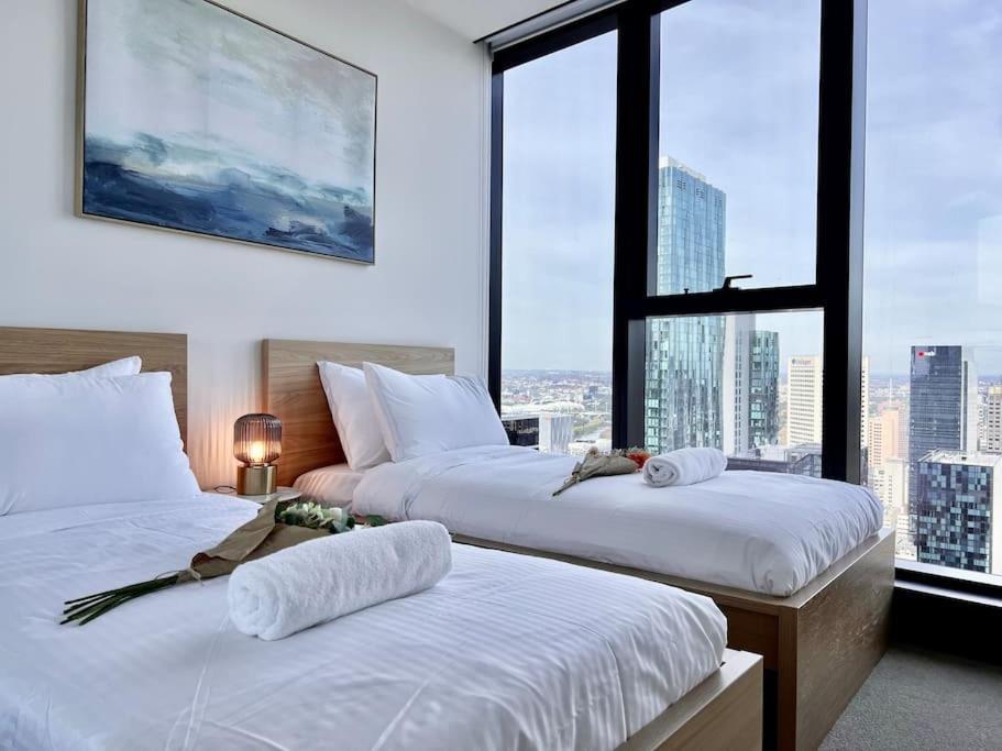 Sky High 2 Bedrooms Apartment Melbourne
